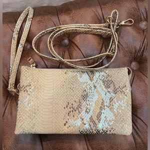 Clutch / Crossbody - ***NEW***